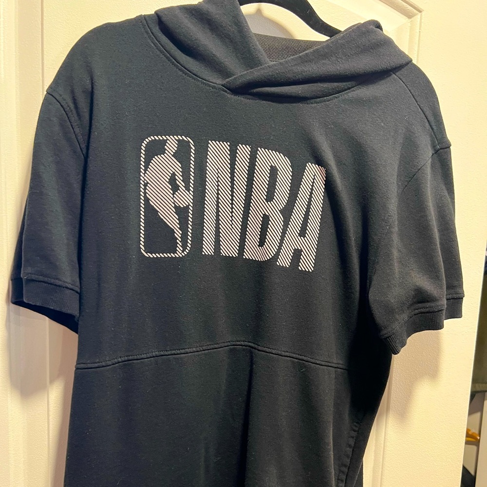 NBA short sleeve Hoodie, sz m